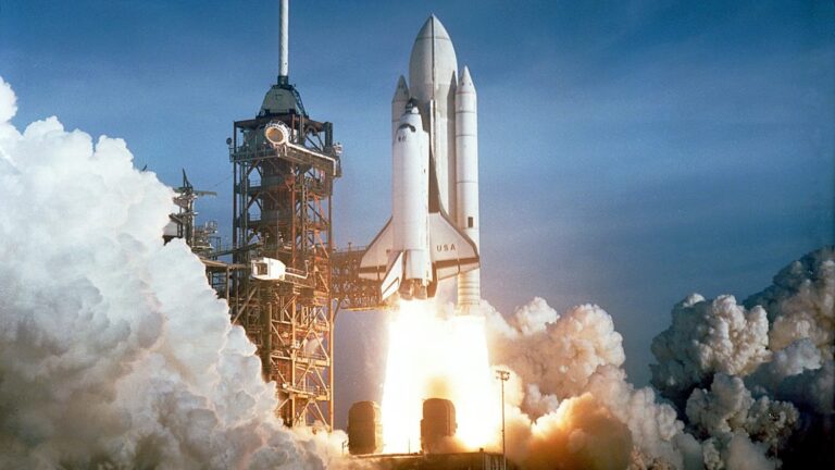 Space Shuttle Columbia launching 1152x648