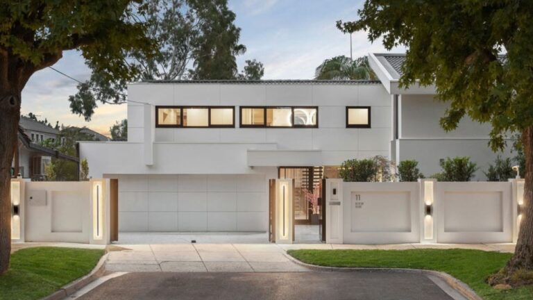 The house is positioned at the end of a leafy cul de sac behind a high wall automatic gates and vide